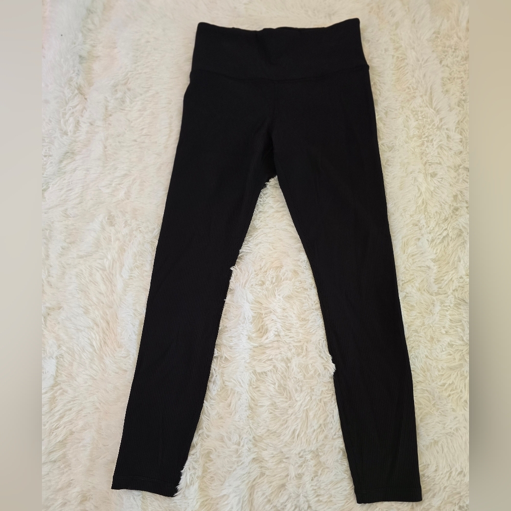 Athleta Elation Black Ribbed Tights. Size M. Like New.